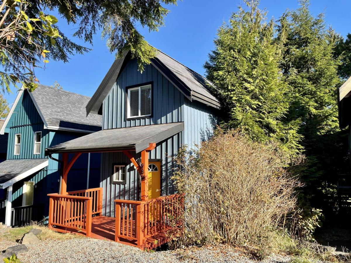 Waterfront Timber Frame Cottage! Уклуелет Екстериор снимка